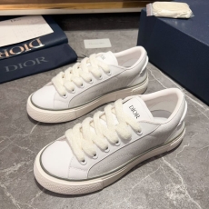 Christian Dior Low Shoes